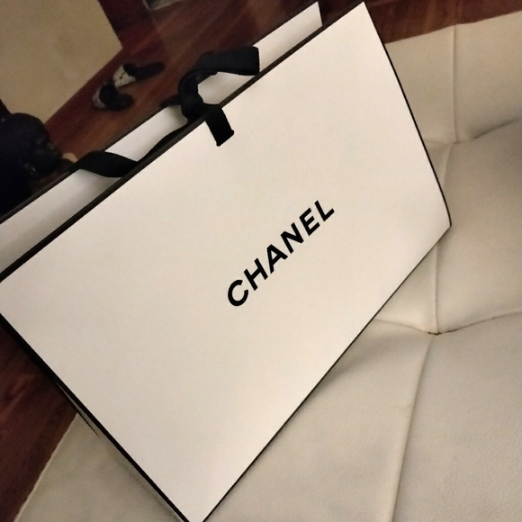 Paper bag - Picture 2 of 5